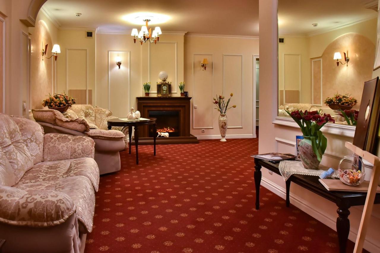 7 Sky Hotel Klinicheskaya Street Kijev Kültér fotó