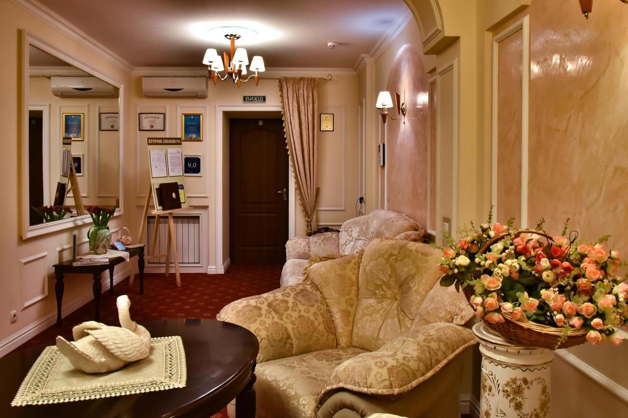 7 Sky Hotel Klinicheskaya Street Kijev Kültér fotó
